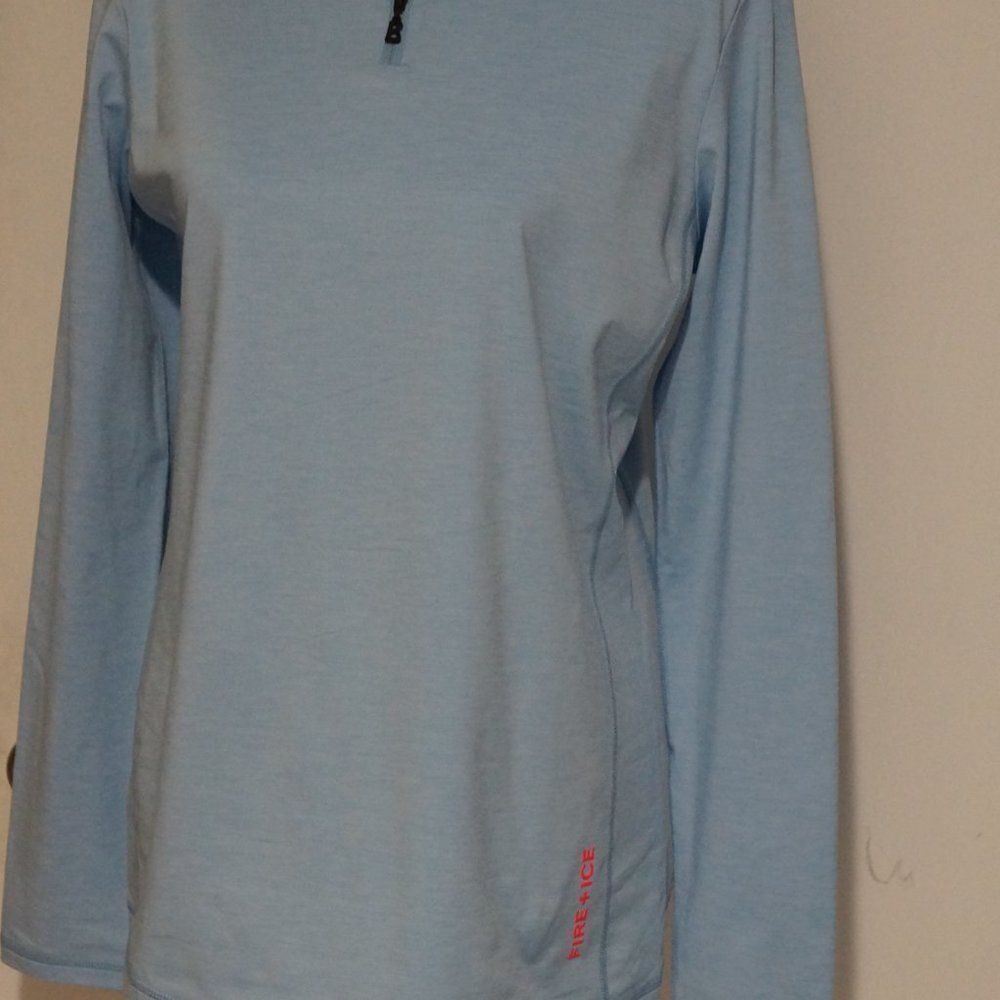 FIRE + ICE‎ Light Blue Pullover - Size L